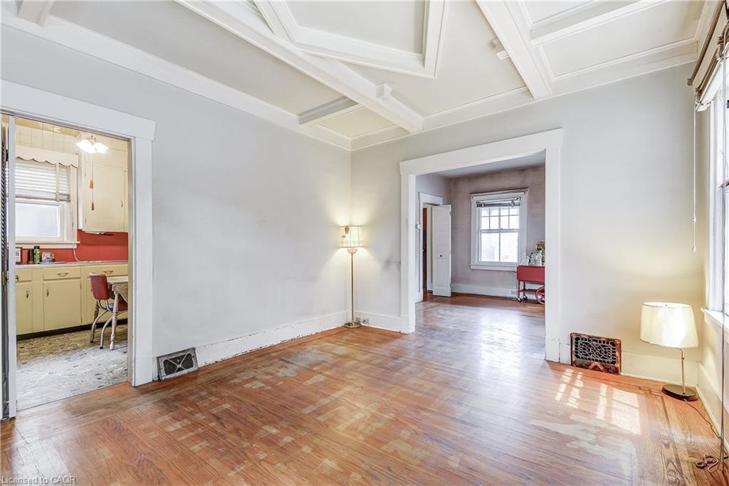 182 Balmoral Avenue S, Hamilton, ON - Indoor Photo Showing Other Room