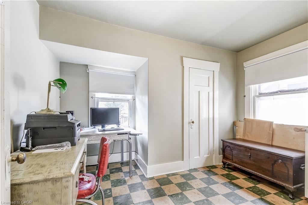 182 Balmoral Avenue S, Hamilton, ON - Indoor Photo Showing Office