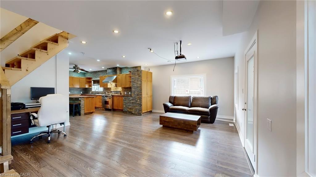 94 Mill Street, Uxbridge, ON - Indoor