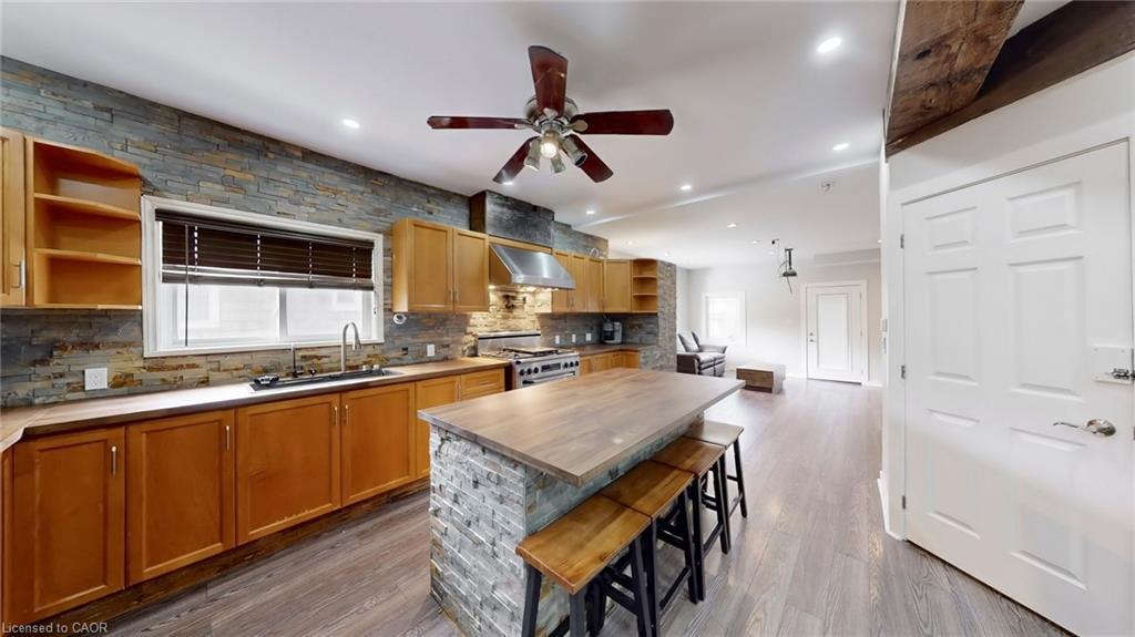 94 Mill Street, Uxbridge, ON - Indoor Photo Showing Kitchen