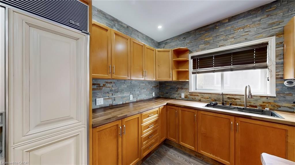 94 Mill Street, Uxbridge, ON - Indoor Photo Showing Kitchen With Double Sink