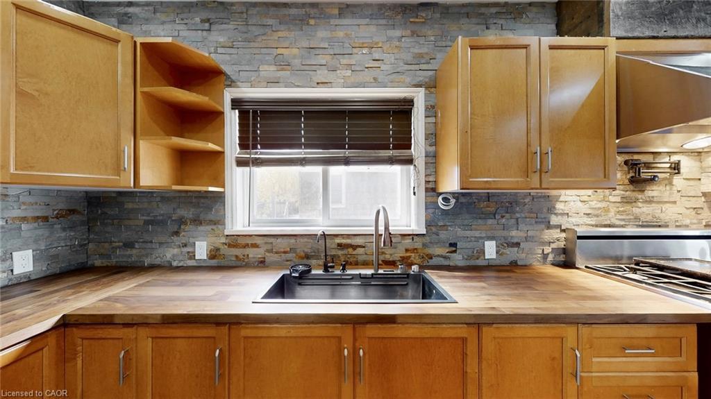94 Mill Street, Uxbridge, ON - Indoor Photo Showing Kitchen