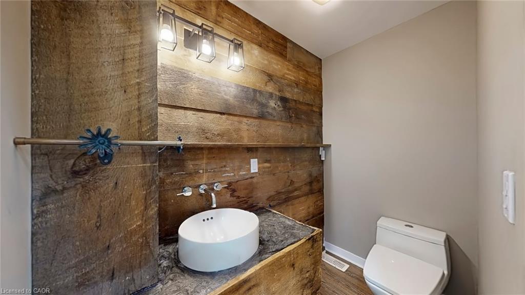 94 Mill Street, Uxbridge, ON - Indoor Photo Showing Bathroom