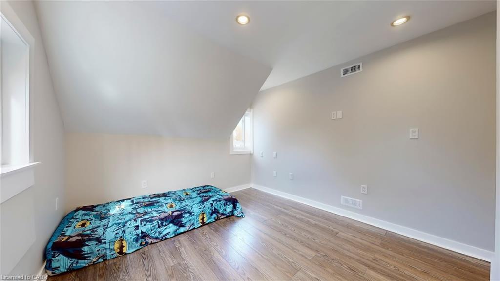94 Mill Street, Uxbridge, ON - Indoor Photo Showing Bedroom