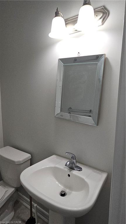 111 Glenvista Drive, Kitchener, ON - Indoor Photo Showing Bathroom