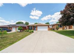 25 Country Club Road Cayuga, ON N0A 1E0