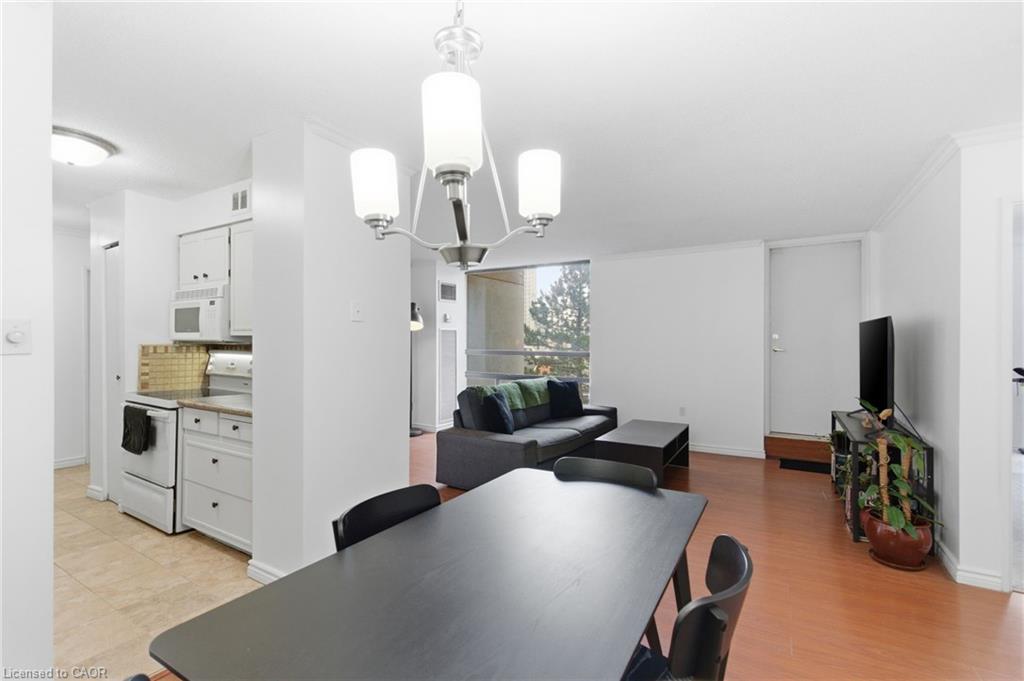 502-222 Jackson Street W, Hamilton, ON - Indoor Photo Showing Other Room