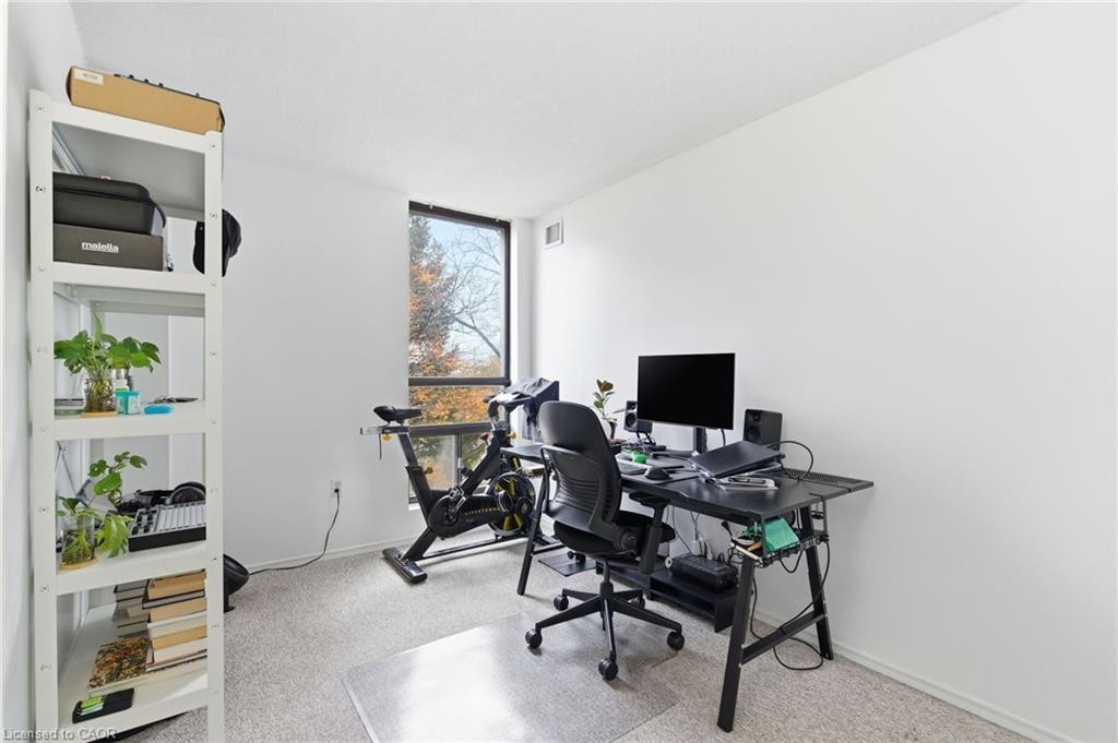 502-222 Jackson Street W, Hamilton, ON - Indoor Photo Showing Office