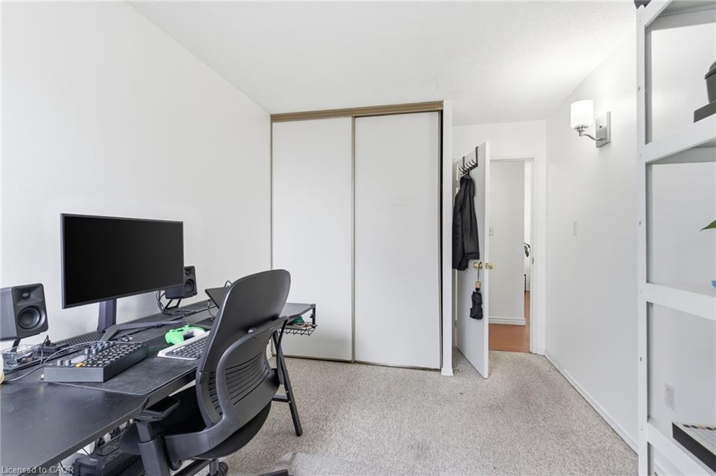 502-222 Jackson Street W, Hamilton, ON - Indoor Photo Showing Office