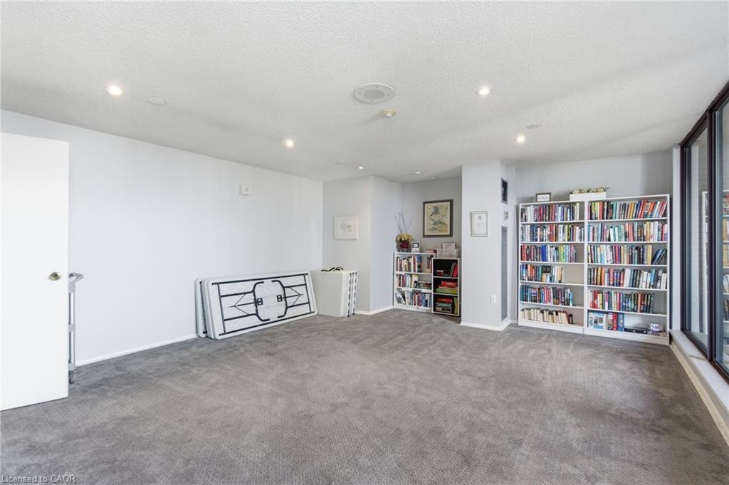 502-222 Jackson Street W, Hamilton, ON - Indoor Photo Showing Other Room