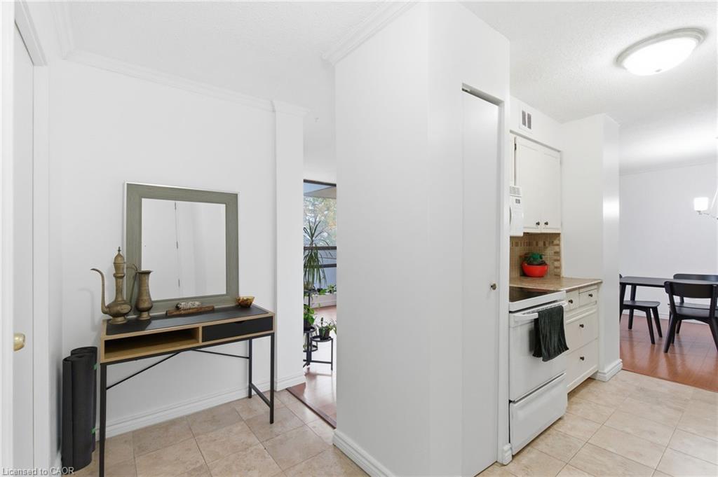 502-222 Jackson Street W, Hamilton, ON - Indoor