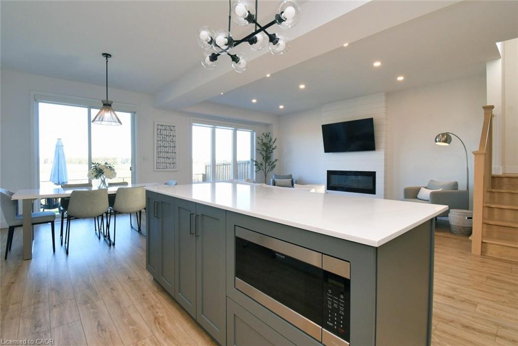 100 Bedrock Drive, Hamilton, ON - Indoor