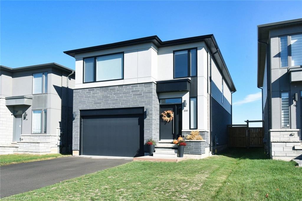 100 Bedrock Drive, Hamilton, ON - Outdoor