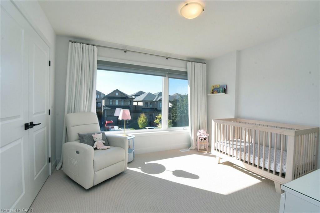 100 Bedrock Drive, Hamilton, ON - Indoor Photo Showing Bedroom