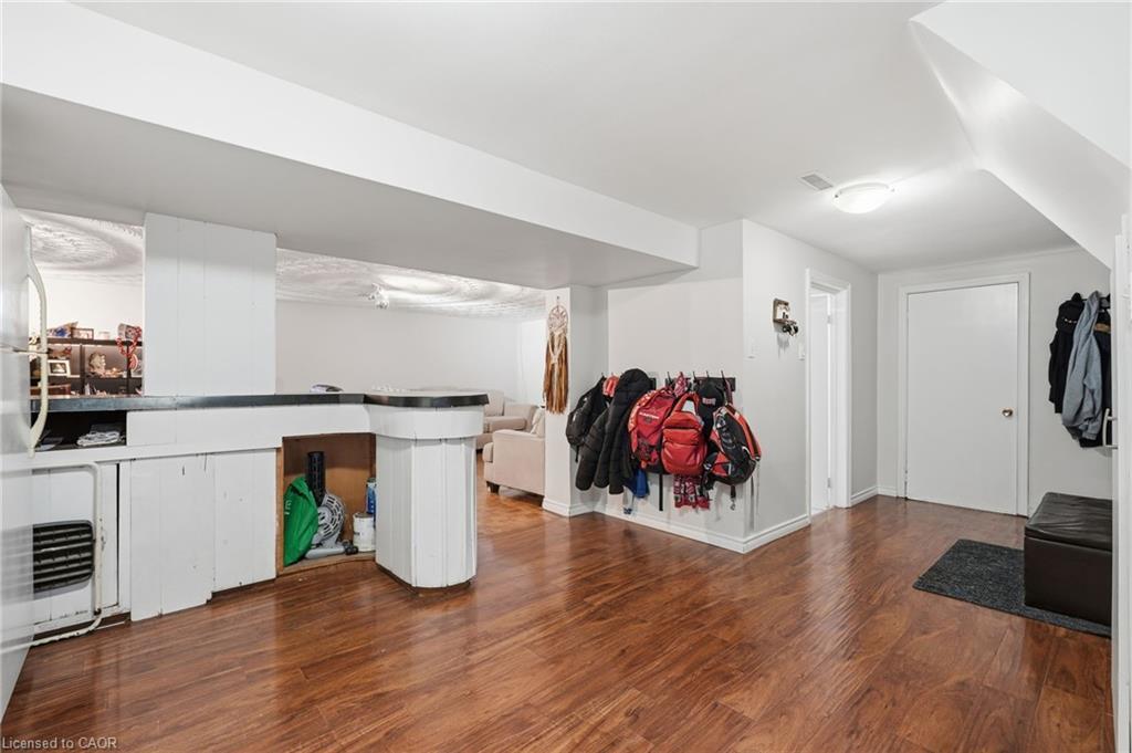 20 Nelligan Place, Hamilton, ON - Indoor