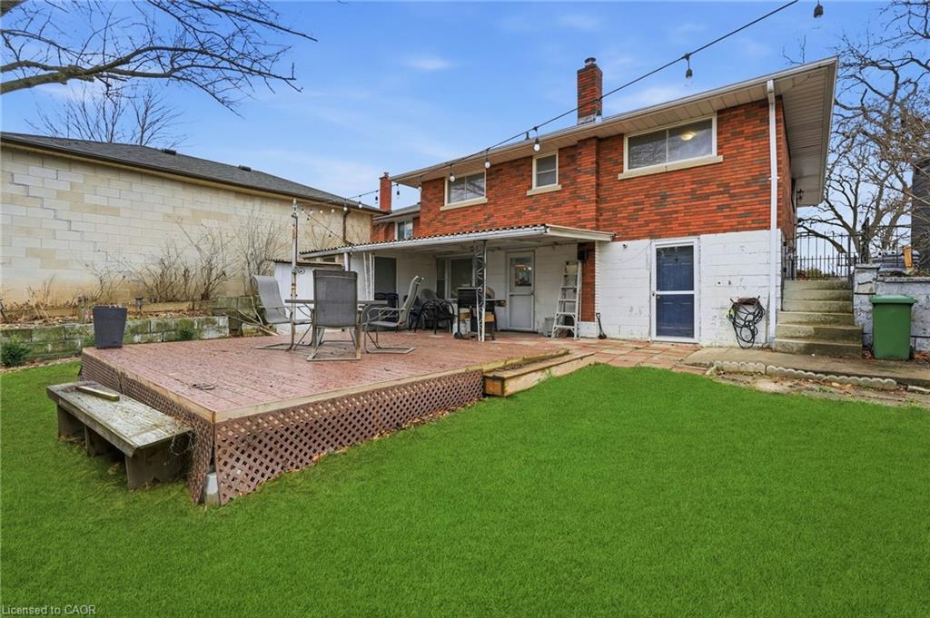 20 Nelligan Place, Hamilton, ON - Outdoor With Deck Patio Veranda With Exterior