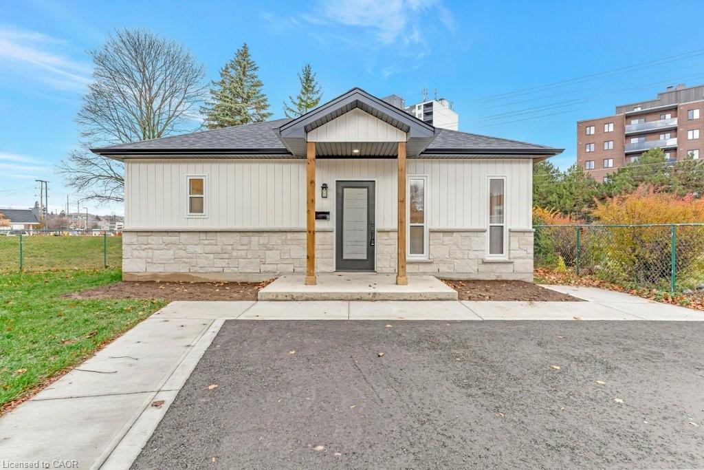 C-67 Kimberly Crescent, Kitchener, ON - Outdoor