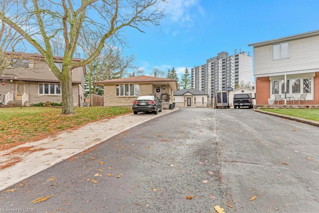 C-67 Kimberly Crescent, Kitchener, ON - Outdoor With Facade