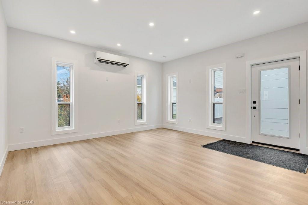 C-67 Kimberly Crescent, Kitchener, ON - Indoor Photo Showing Other Room