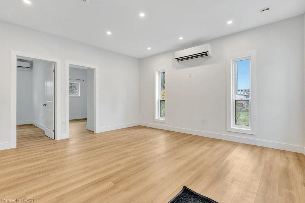 C-67 Kimberly Crescent, Kitchener, ON - Indoor Photo Showing Other Room