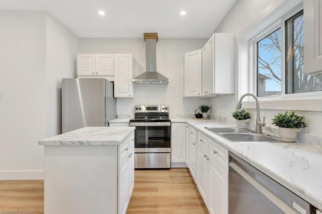 C-67 Kimberly Crescent, Kitchener, ON - Indoor Photo Showing Kitchen With Double Sink With Upgraded Kitchen