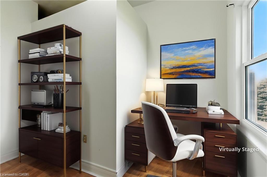 22 Worsley Road, Stoney Creek, ON - Indoor Photo Showing Office