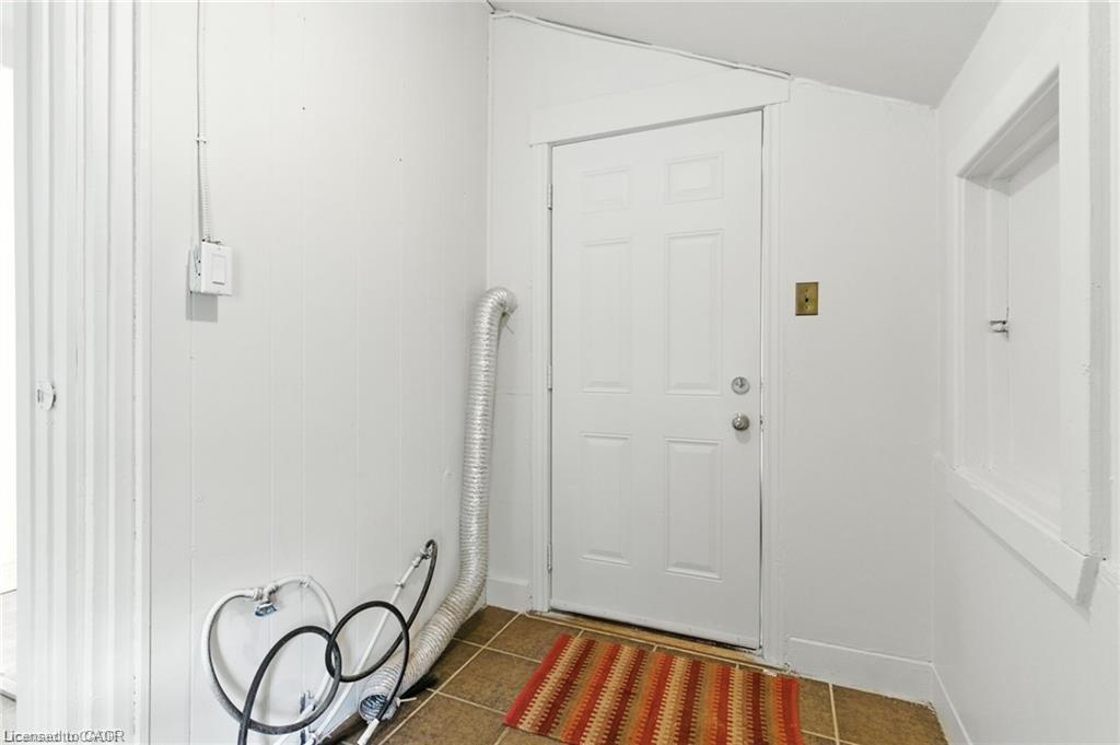 22 Worsley Road, Stoney Creek, ON - Indoor Photo Showing Other Room