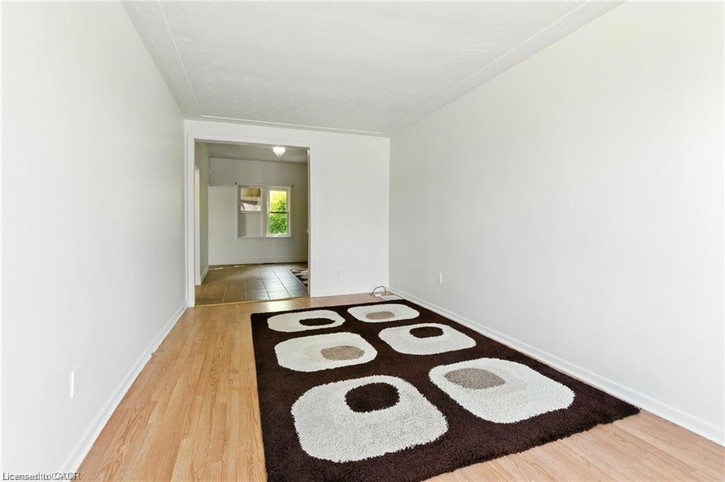 22 Worsley Road, Stoney Creek, ON - Indoor