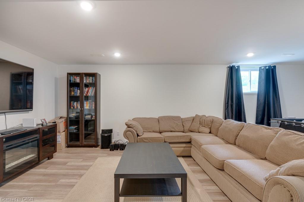 3318 #6 Highway, Hagersville, ON - Indoor Photo Showing Living Room