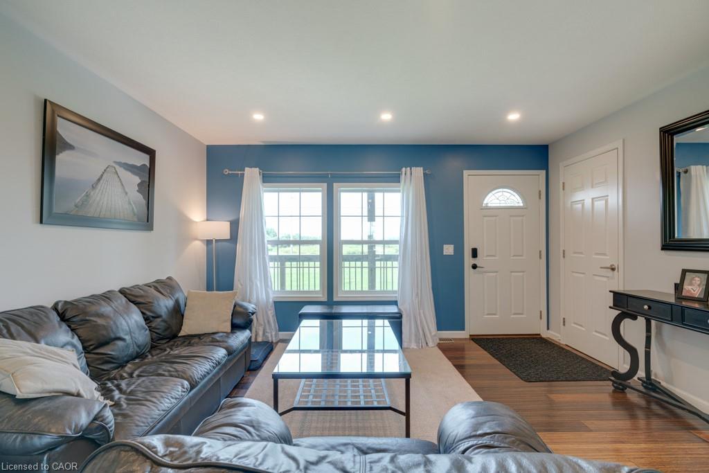 3318 #6 Highway, Hagersville, ON - Indoor Photo Showing Living Room