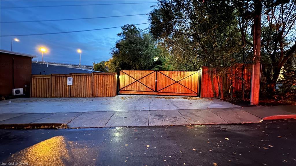 43 Glen Road, Hamilton, ON