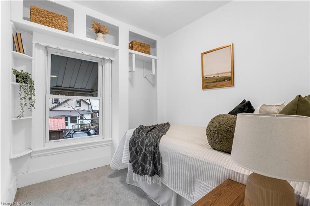 11 Ford Street, Hamilton, ON - Indoor Photo Showing Other Room