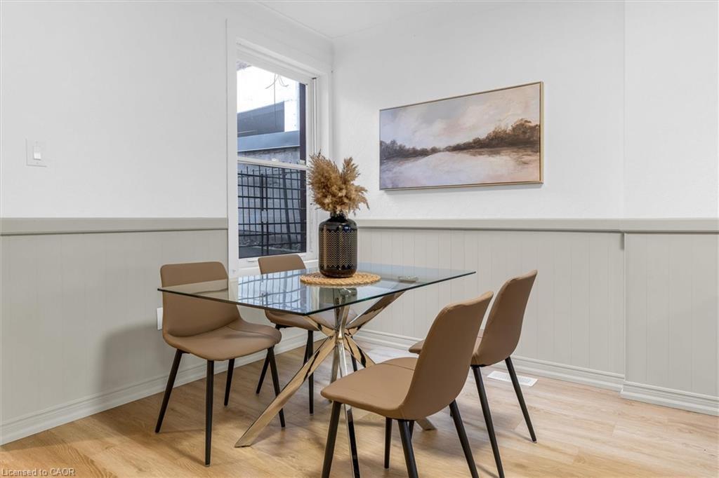 11 Ford Street, Hamilton, ON - Indoor Photo Showing Dining Room