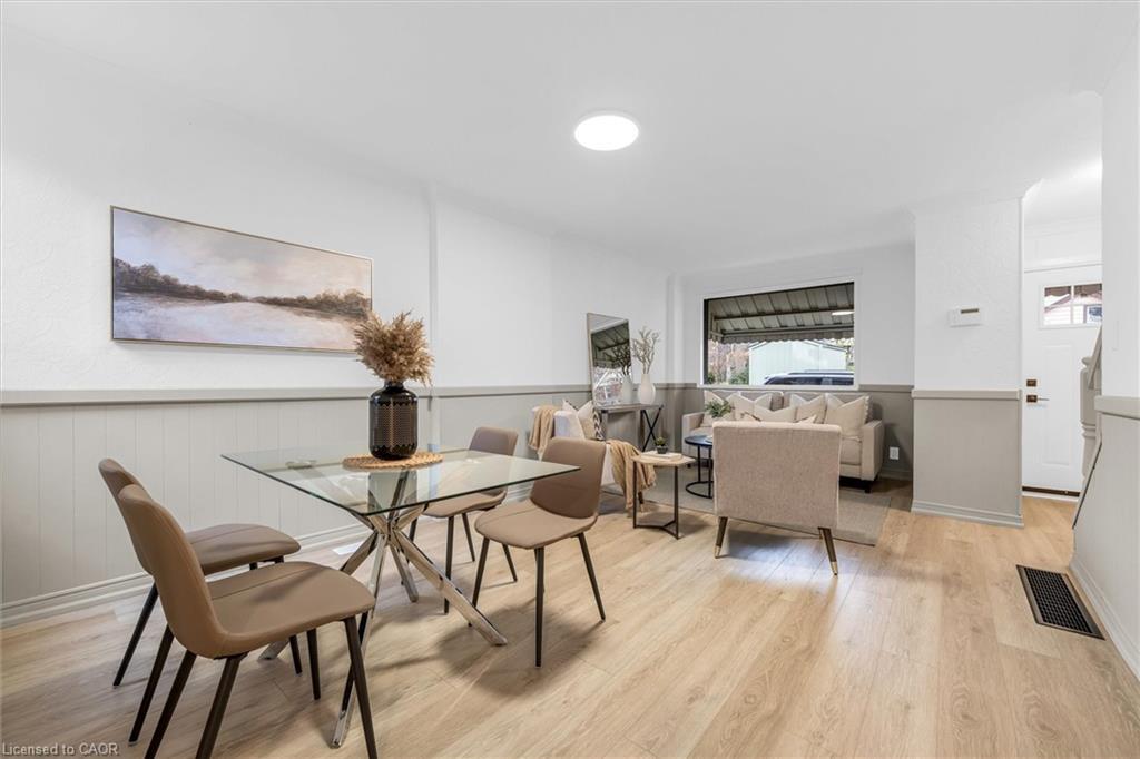 11 Ford Street, Hamilton, ON - Indoor Photo Showing Dining Room