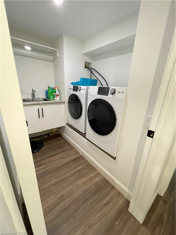 Lower-176 Queensdale Avenue, Hamilton, ON - Indoor Photo Showing Laundry Room