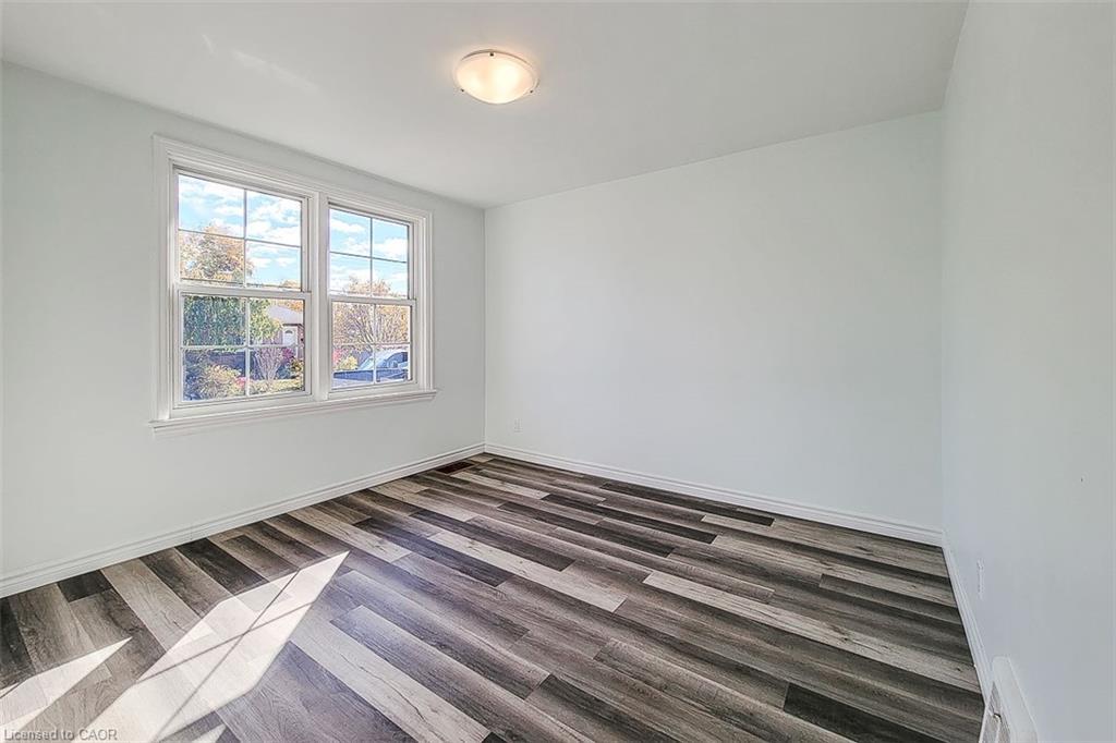 72 West 1St Street, Hamilton, ON - Indoor Photo Showing Other Room