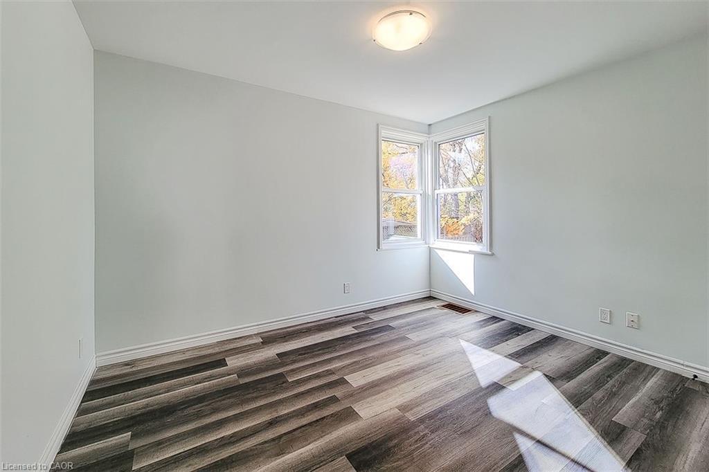 72 West 1St Street, Hamilton, ON - Indoor Photo Showing Other Room