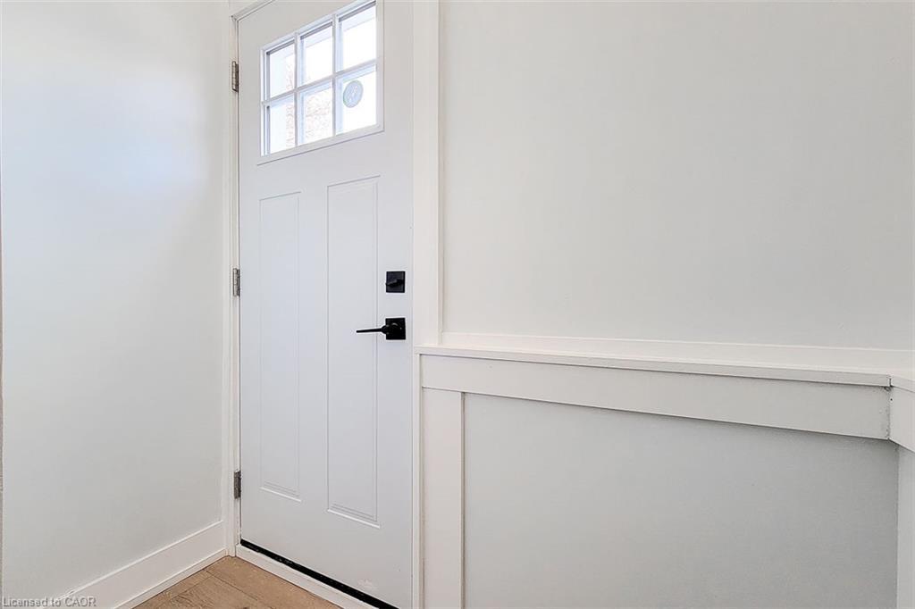 72 West 1St Street, Hamilton, ON - Indoor Photo Showing Other Room