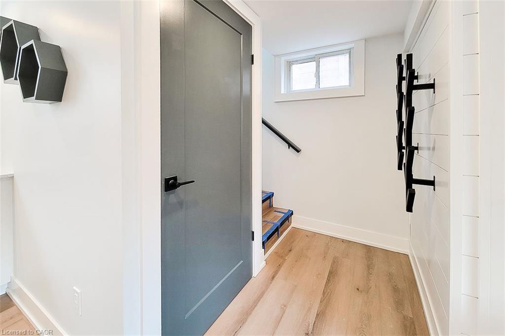 72 West 1St Street, Hamilton, ON - Indoor Photo Showing Other Room