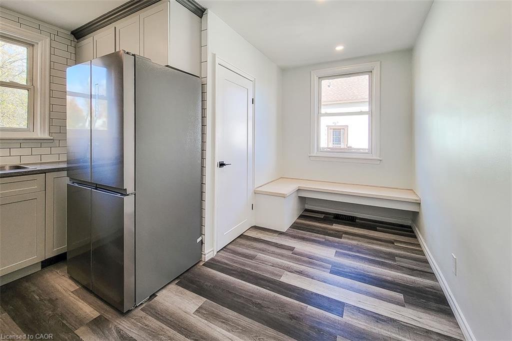 72 West 1St Street, Hamilton, ON - Indoor