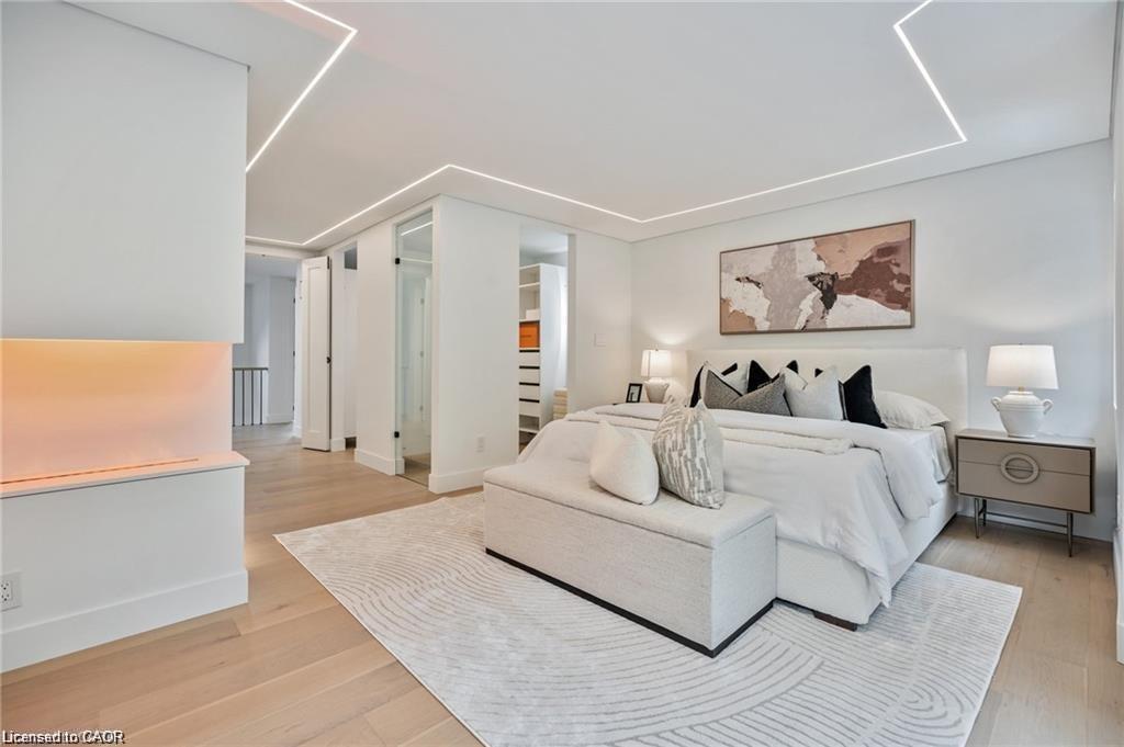 1657 Glenvista Drive, Oakville, ON - Indoor Photo Showing Bedroom