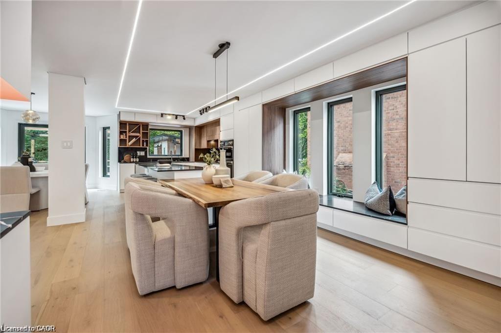 1657 Glenvista Drive, Oakville, ON - Indoor