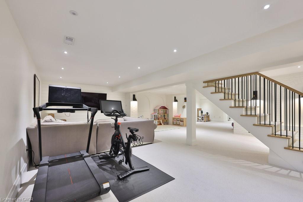 1489 Mildmay Court, Mississauga, ON - Indoor Photo Showing Gym Room