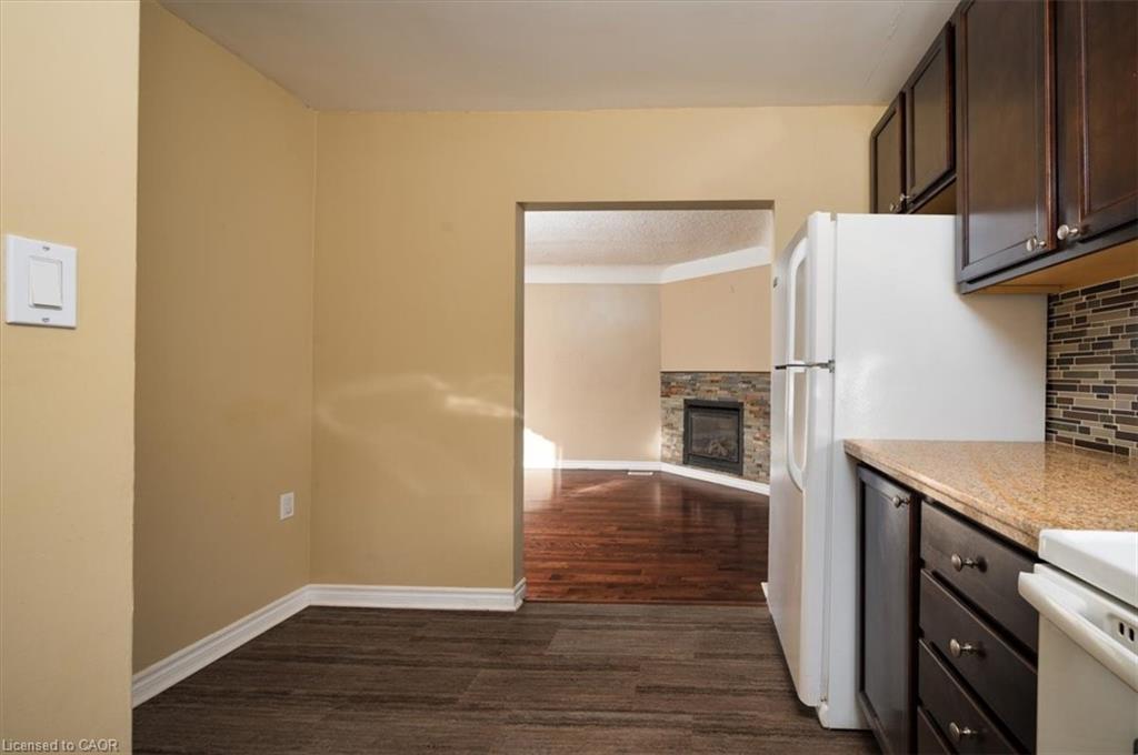 47 Cloverhill Road, Hamilton, ON - Indoor Photo Showing Kitchen