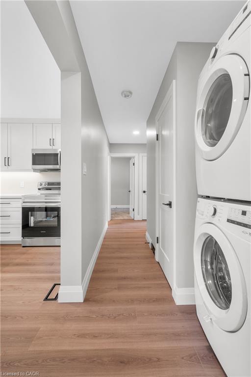 Upper-206 Shelley Drive, Kitchener, ON - Indoor Photo Showing Laundry Room