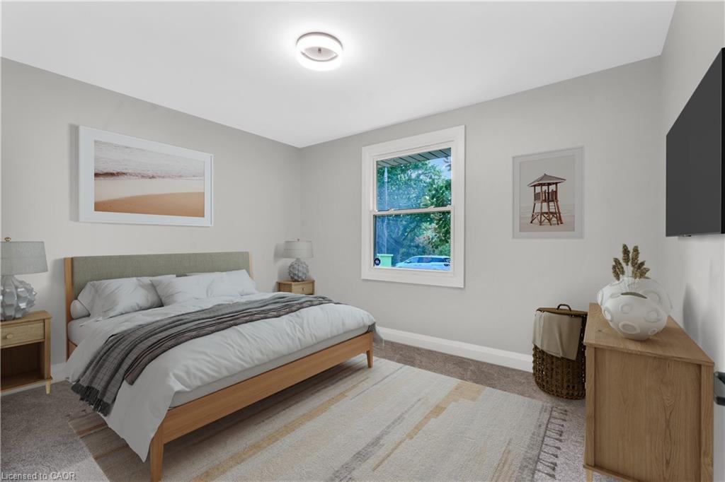 Upper-206 Shelley Drive, Kitchener, ON - Indoor Photo Showing Bedroom