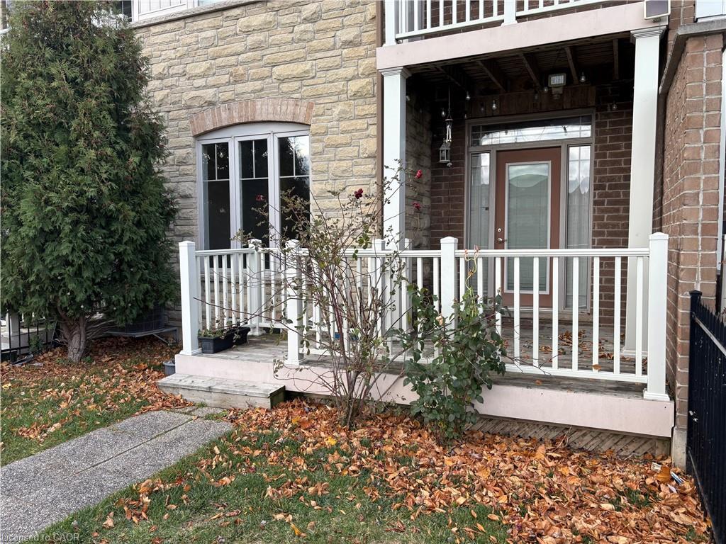 19-7 Lakelawn Road, Grimsby, ON - Outdoor