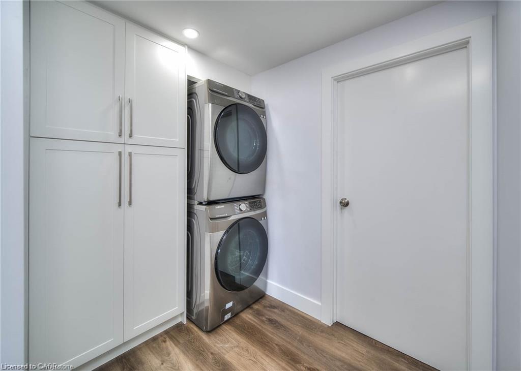 Lower-550 Rush Meadow Crescent, Kitchener, ON - Indoor Photo Showing Laundry Room