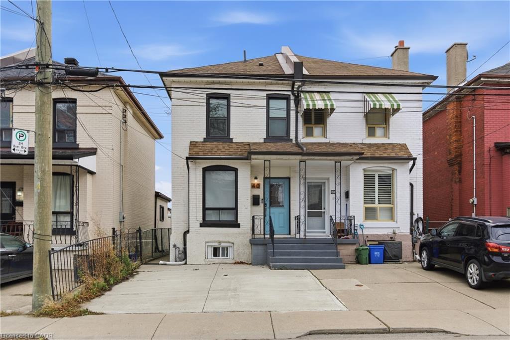 40 Fullerton Avenue, Hamilton, ON - Outdoor With Facade