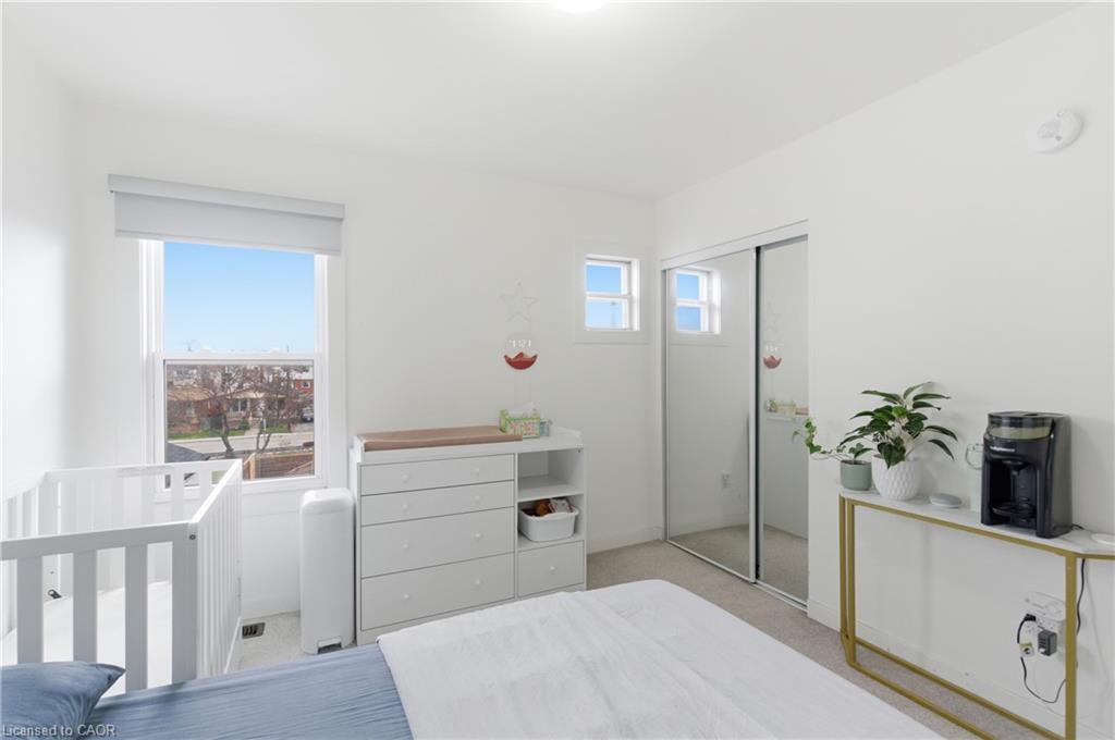 40 Fullerton Avenue, Hamilton, ON - Indoor